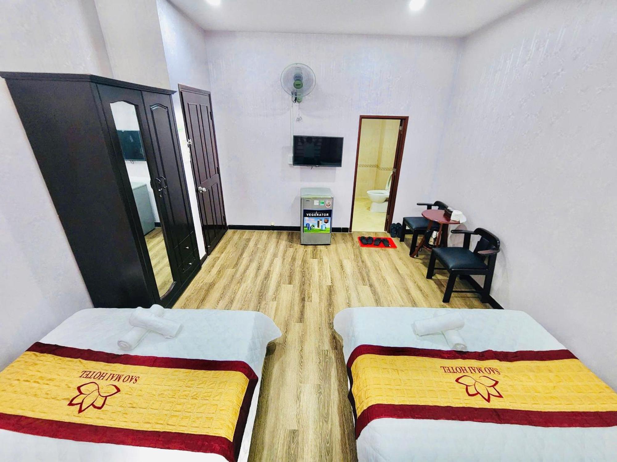Khach San Sao Mai Hotel Ho Chi Minh City Exterior photo